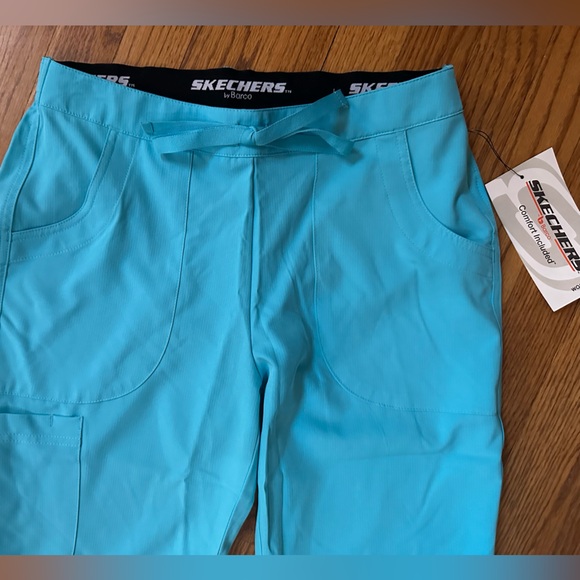 💚💙💚NWT Women’s Sketchers Teal Turquoise Slim Fit Scrub Pants Size Small💙💚💙 - Picture 2 of 4